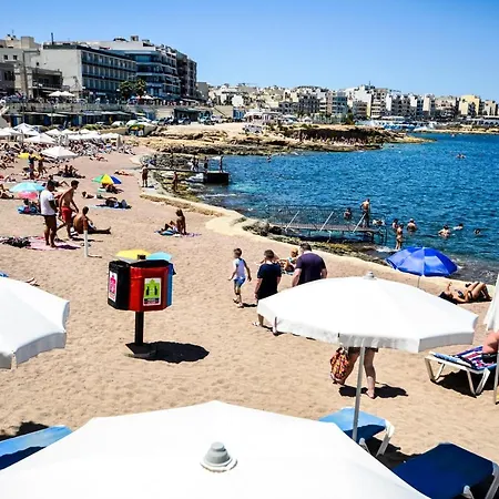 Getawaysmalta - Blue Harbour Seafront Self-catering Holiday Penthouse St Paul's