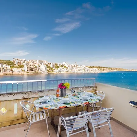 Getawaysmalta - Blue Harbour Seafront Self-catering Holiday Penthouse St Paul's Apartamento St. Paul's Bay
