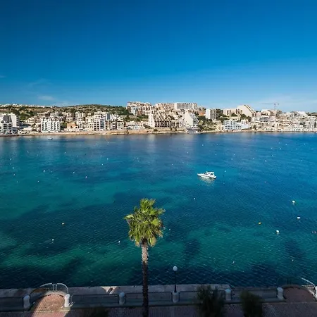 Getawaysmalta - Blue Harbour Seafront Self-catering Holiday Penthouse St Paul's Apartamento *